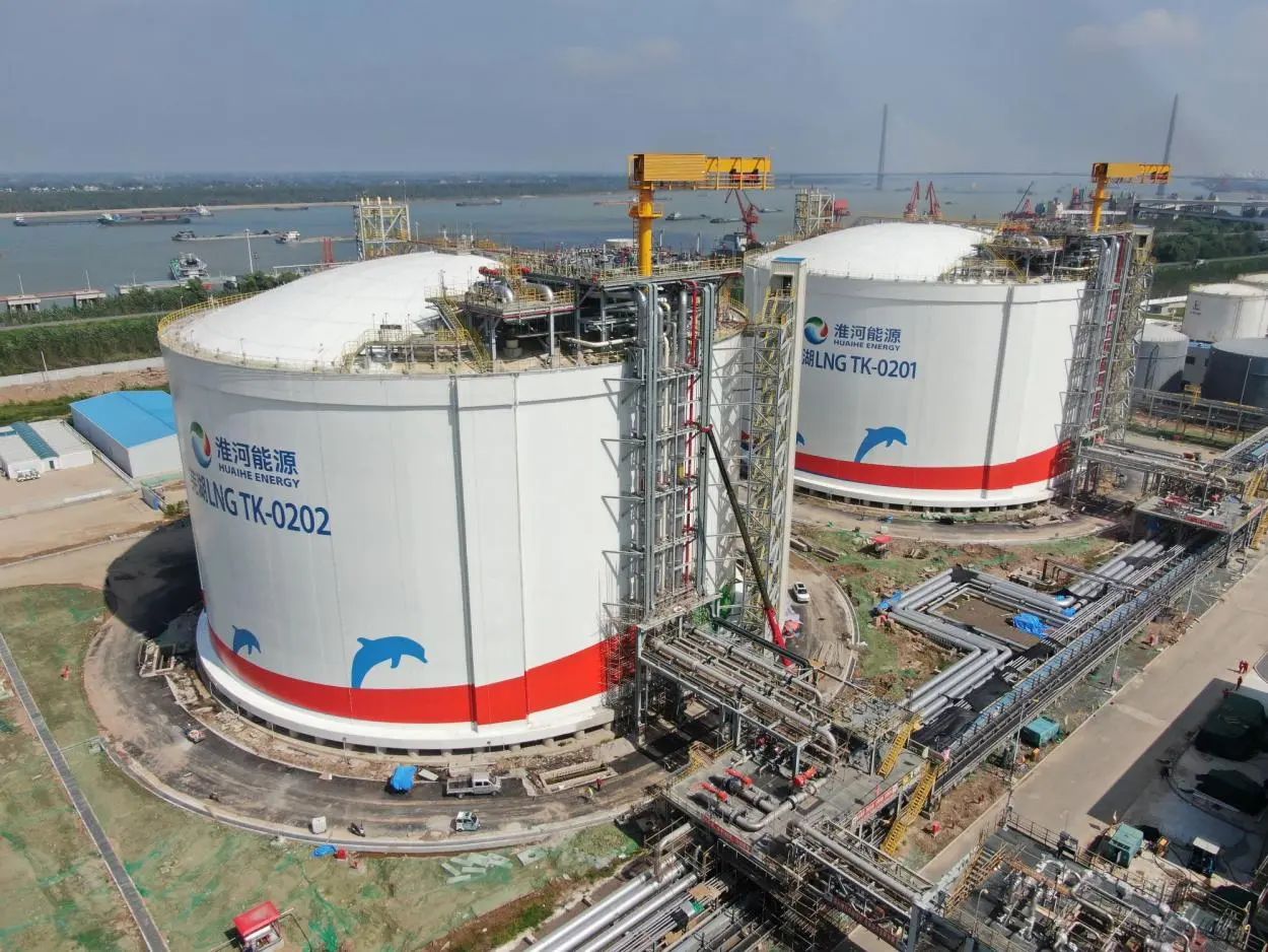 海油石化工程设计的国内首座内河LNG接收站项目机械完工
